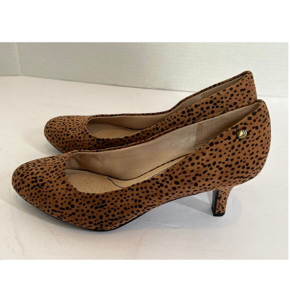 Women's LifeStride Parigi Leopard Animal Print 2.5 Inch High Heel Pump Size 8.5 - Picture 1 of 16